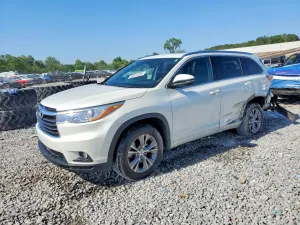 Toyota Highlander 3.5L 6 2015