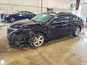 Nissan Altima 2.5L 4 2015