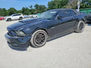 Ford Mustang 5.0L 8 2013