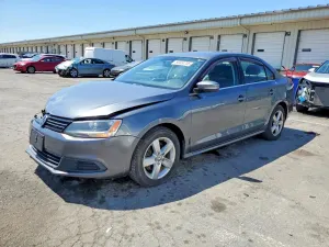 Volkswagen Jetta 2.0L 4 2014