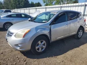 Nissan Rogue 2.5L 4 2013