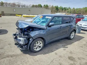 Kia Soul 2.0L 4 2021