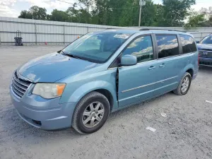 Chrysler Town & Country 3.8L 6 2010