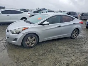 Hyundai Elantra 1.8L 4 2013