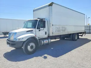 International DuraStar / 4000 6.7L 6 2018