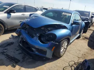 Volkswagen Beetle 2.0L 4 2019
