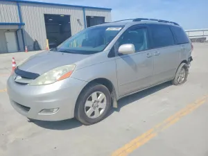 Toyota Sienna 3.3L 6 2006