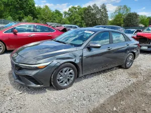 Hyundai Elantra 2.0L 4 2024