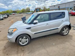 Kia Soul 2.0L 4 2011