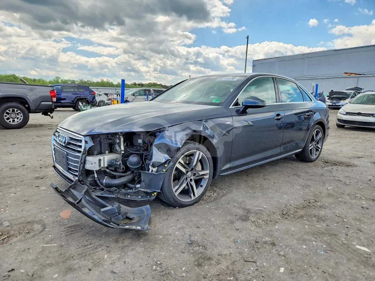 Audi A4 2.0L 4 2018