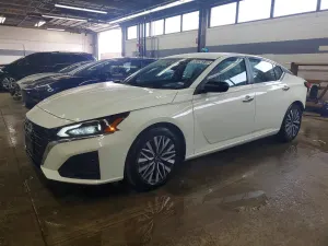 Nissan Altima 2.5L 4 2025