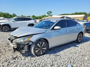 Nissan Altima 2.5L 4 2020