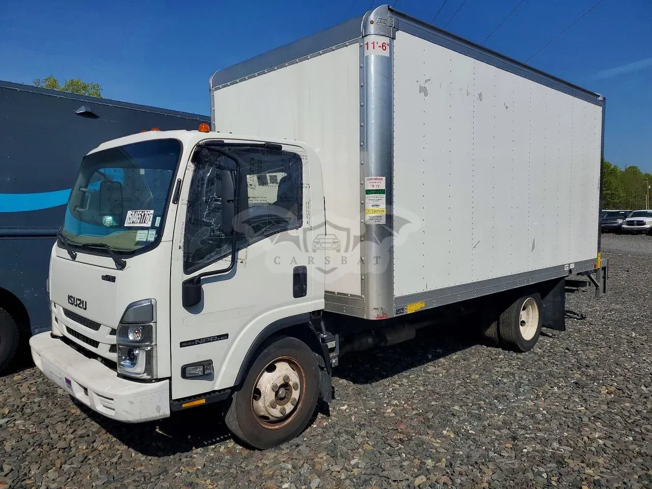 Isuzu NPR 6.6L 8 2023
