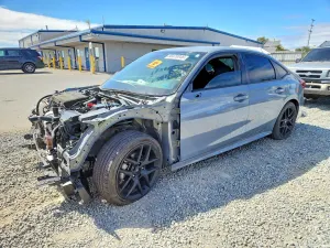 Honda Civic 2.0L 4 2025