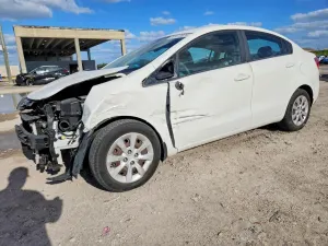 Kia Rio 1.6L 4 2015