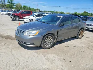 Chrysler 200 2.4L 4 2013