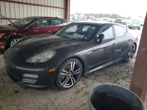 Porsche Panamera 3.6L 6 2012