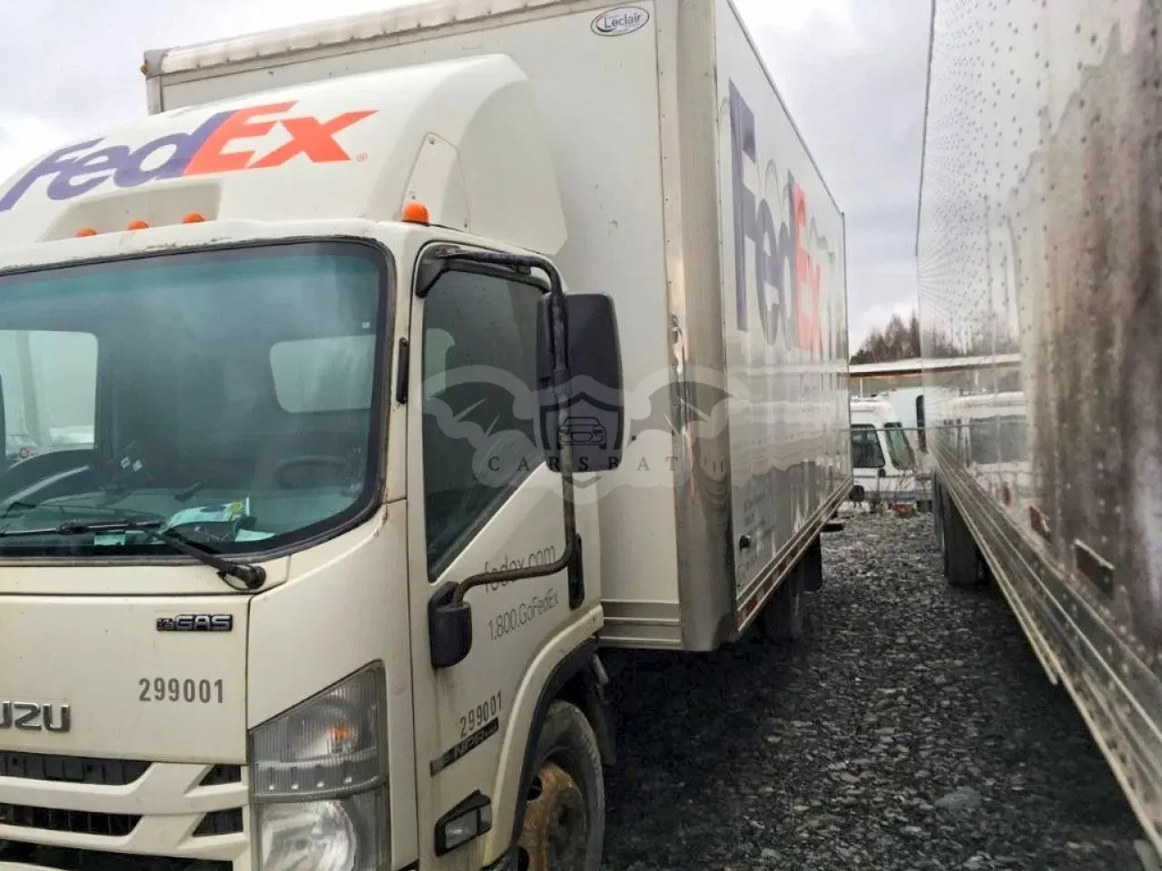 Isuzu NPR 6.6L 8 2021