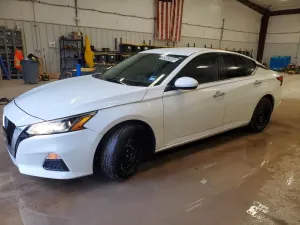 Nissan Altima 2.5L 4 2020