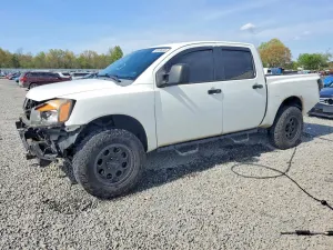Nissan Titan 5.6L 8 2013