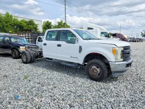 Ford F-350 6.7L 8 2017
