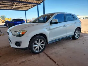 Mitsubishi Outlander 2.0L 4 2014