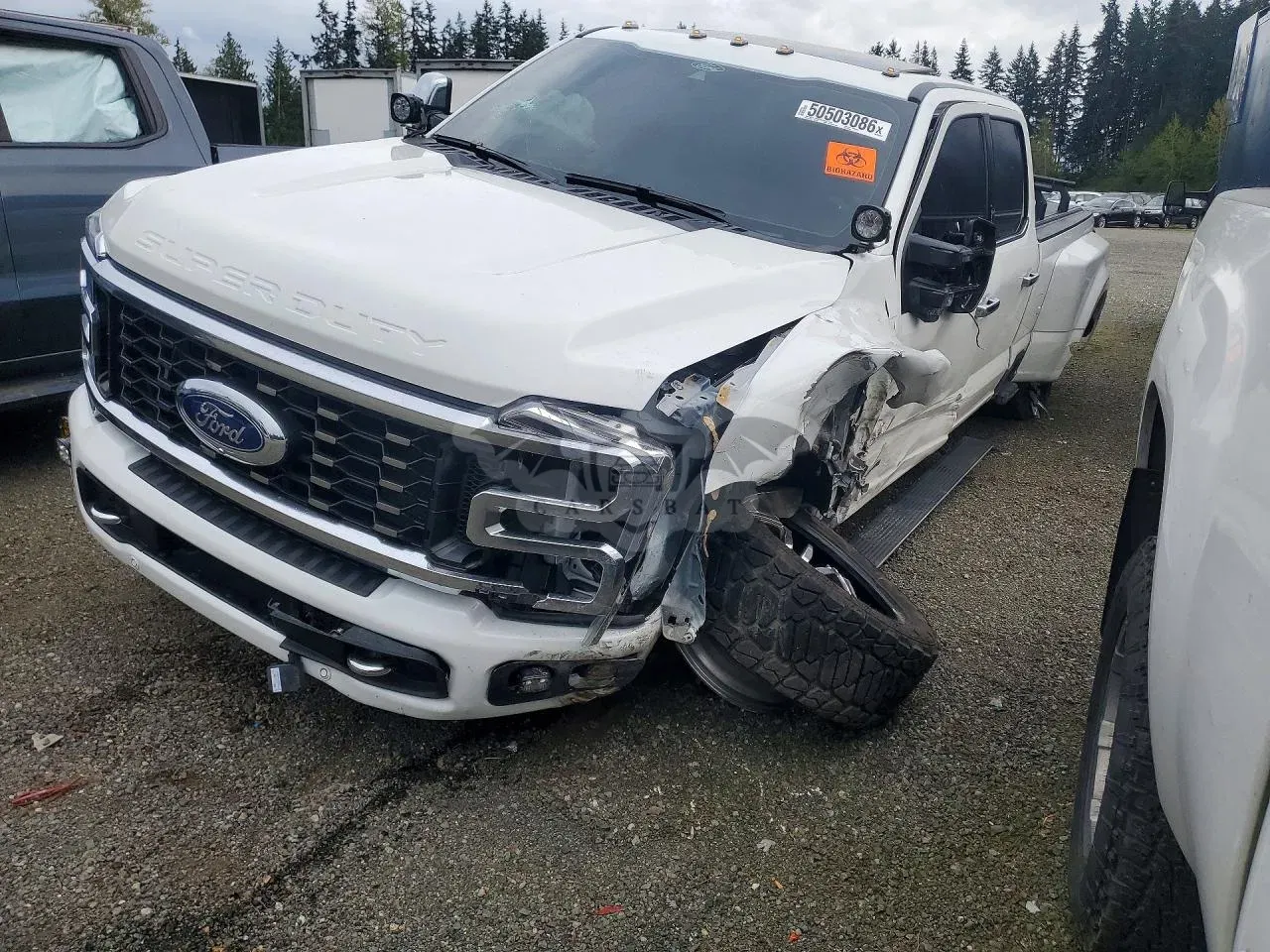 Ford F-350 6.7L 8 2024