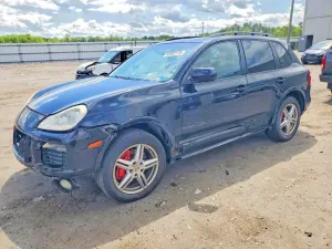 Porsche Cayenne 4.8L 8 2010