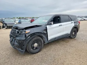Ford Explorer 3.3L 6 2023