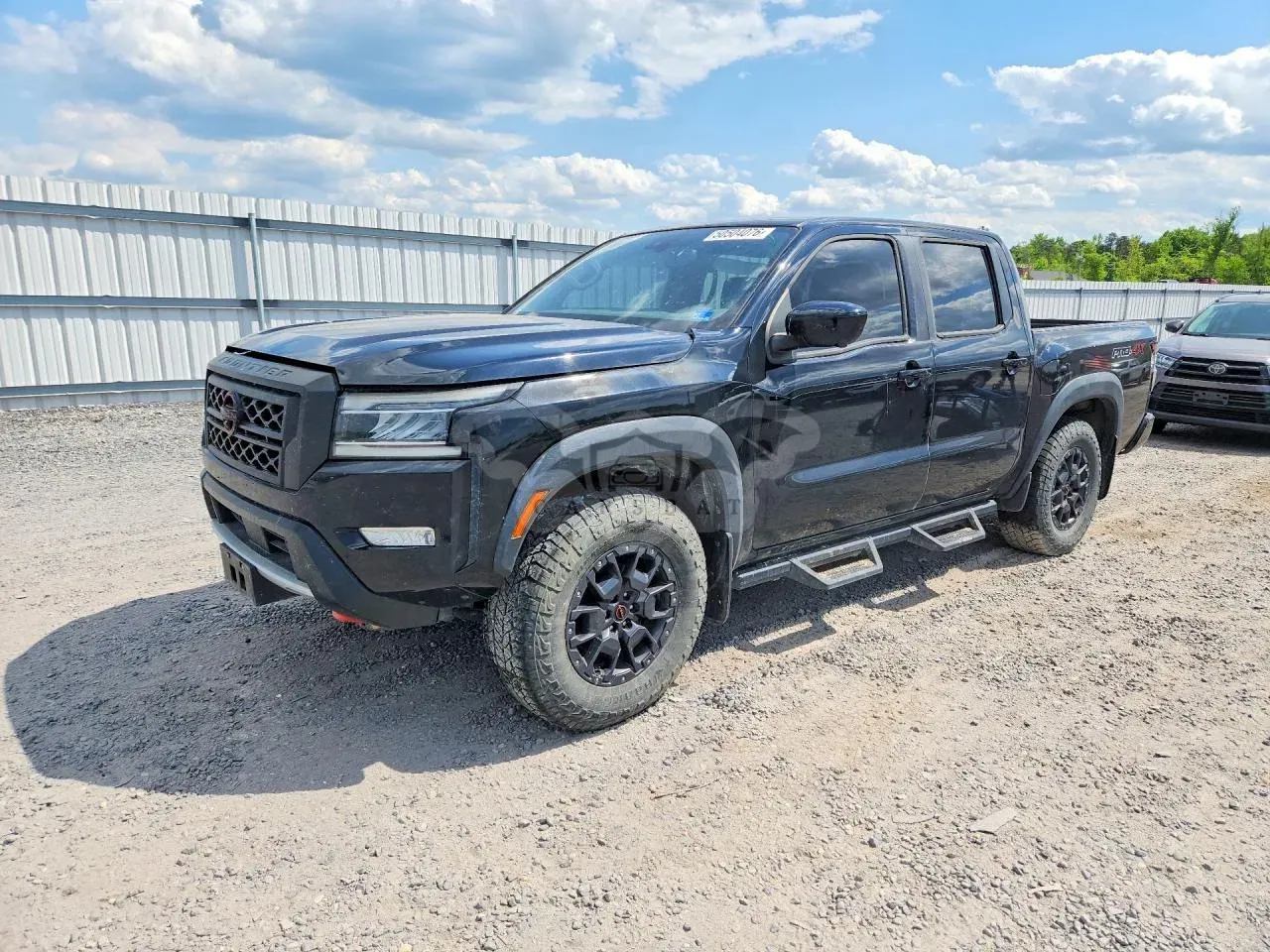 Nissan Frontier 3.8L 6 2022