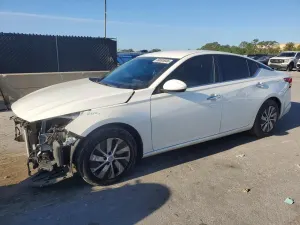 Nissan Altima 2.5L 4 2020