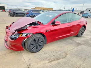 Tesla Model 3 2025