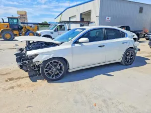 Nissan Maxima 3.5L 6 2012