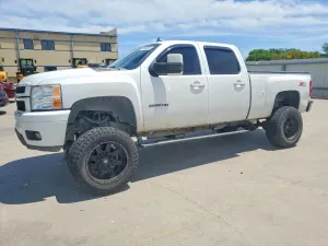 Chevrolet Silverado 1500 6.6L 8 2012