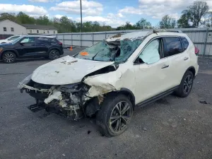 Nissan Rogue 2.5L 4 2017
