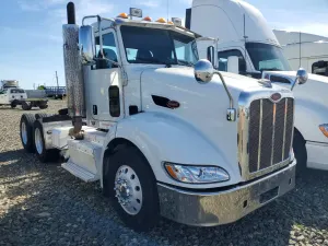 Peterbilt 384 12.9L 6 2013