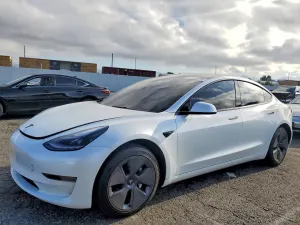 Tesla Model 3 2022