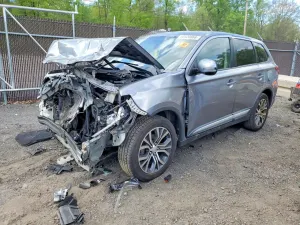 Mitsubishi Outlander 2.4L 4 2017