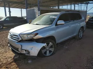 Toyota Highlander 3.5L 6 2013