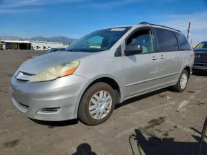 Toyota Sienna 3.3L 6 2006