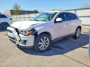 Mitsubishi Outlander 2.0L 4 2015