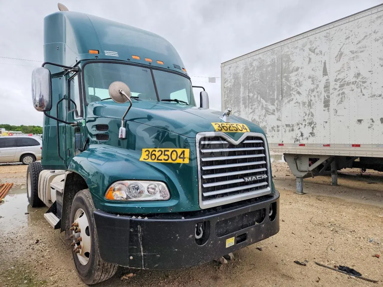 Mack CXU Series 10.8L 6 2017
