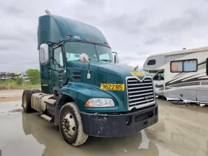 Mack CXU Series 10.8L 6 2017