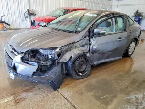 Ford Focus 2.0L 4 2013