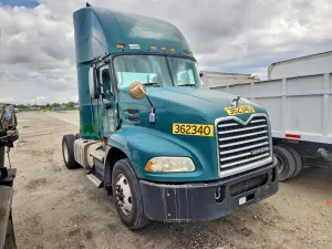 Mack CXU Series 10.8L 6 2017