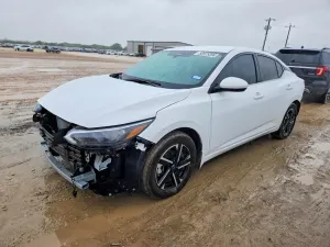 Nissan Sentra 2.0L 4 2025