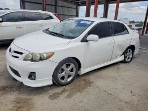 Toyota Corolla 1.8L 4 2013