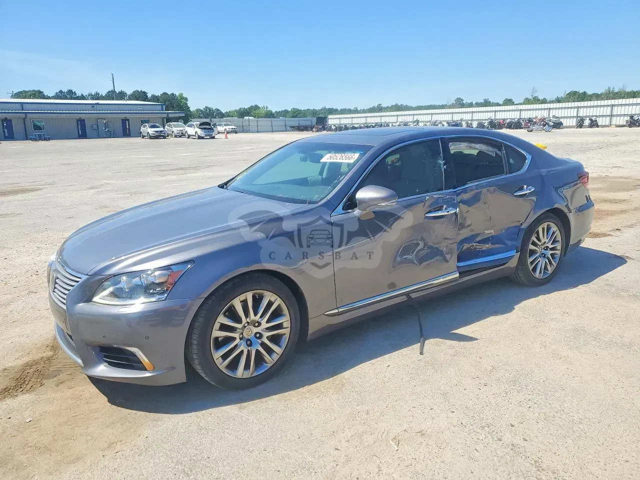 Lexus LS 4.6L 8 2015