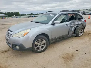 Subaru Outback 2.5L 4 2013
