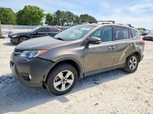 Toyota Rav4 2.5L 4 2015
